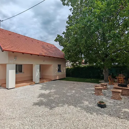 Hébergement de vacances Napsugár Velence